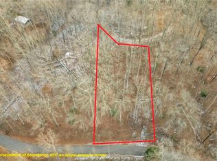 29 Forest Dr, Travelers Rest, SC 29690