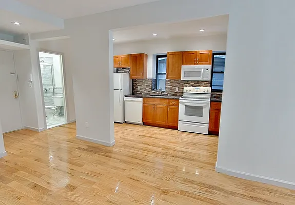 Rented by REAL New York | media 22