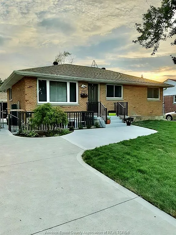 1 bed, $1,200 — Photo 1