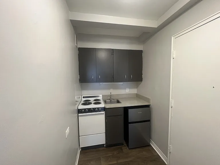 Cobb House — Photo 4