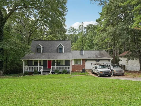 1418 Winchester Trl, Riverdale, GA 30296