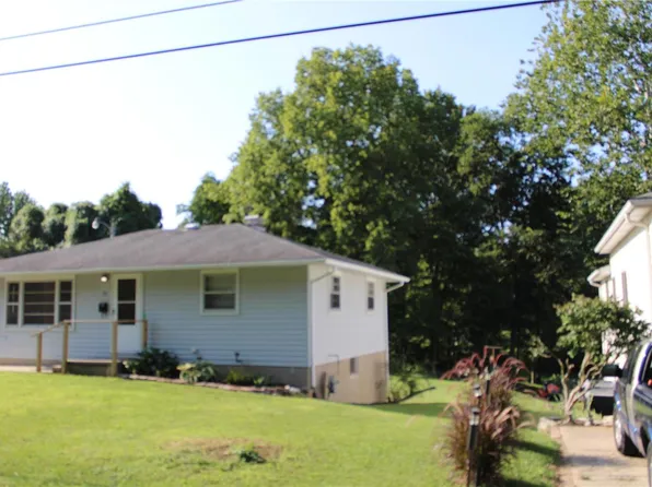 178 Blair Ave, Cottage Hills, IL 62018