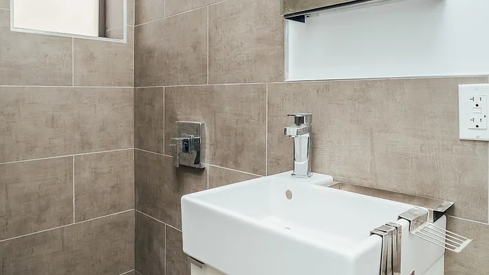 Rented by Nooklyn NYC LLC | media 14