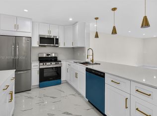 Meadowbrook Lakes Condo, Dania Beach, FL 33004