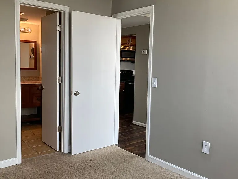 1100 Wheat St #401 — Photo 13