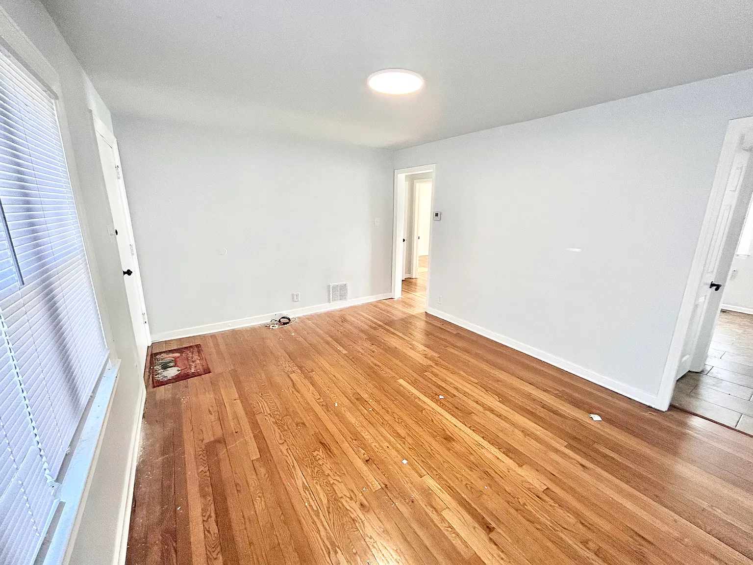 3 bed, 1.5 bath, 1512 sqft, $1,995 — Photo 3