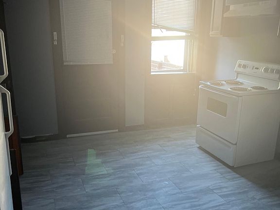 4th image of 4513 Pennsylvania Ave #1