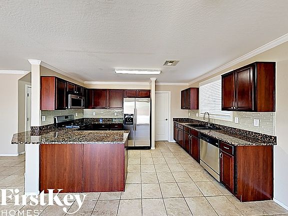 4th image of 18237 W Smokey Dr