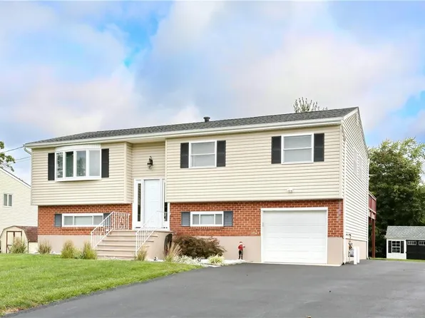 4 Gurnee Drive, Stony Point, NY 10980