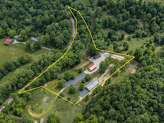 2nd image of 915 Brier Creek Rd