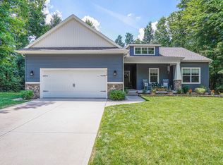 4228 Amazon Dr, Lowell, MI 49331