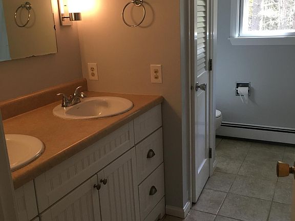 upstairs bathroom