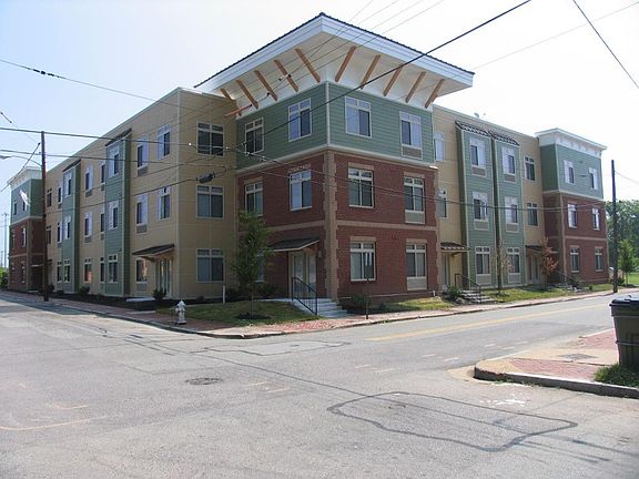 5th image of 701 St James St