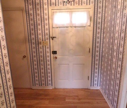 4th image of 2607 McArthur Dr