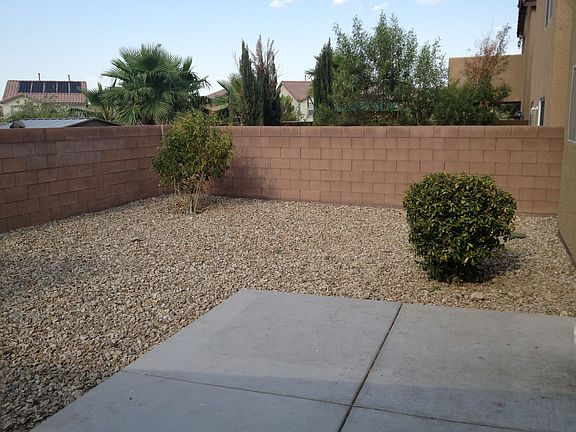2nd image of 242 Lantana Breeze Dr