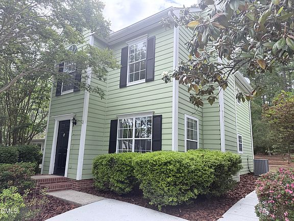 5th image of 305 Saint Thomas Dr