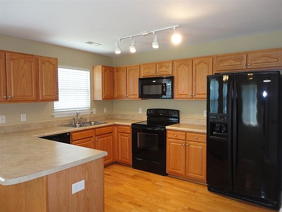 3rd image of 4925 Lighthouse Ct