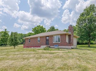 25208 S Windridge Rd, Peculiar, MO 64078