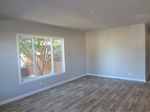 5th image of 37 Pamela Dr #37
