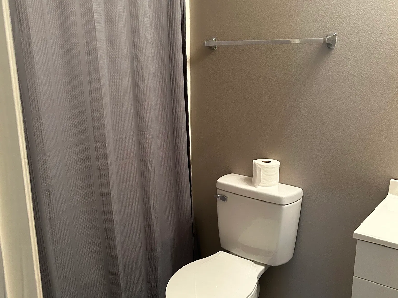 3 bed, 1201 sqft, $1,695 — Photo 3