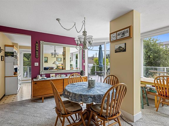 4th image of 220 Townsite Rd #202