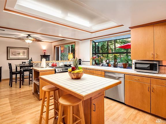2nd image of 285 Dorado Dr NW
