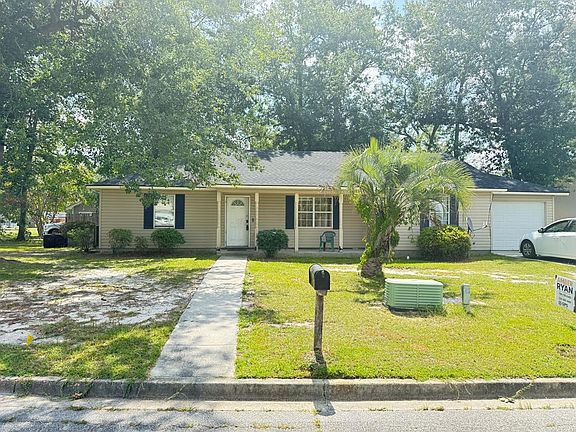 2nd image of 2203 Pin Oak Cir