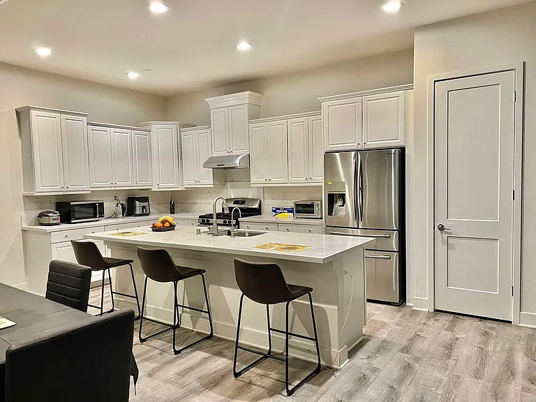 15849 Ellington Way — Photo 4