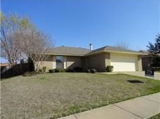 6433 Alta Vista Dr, Watauga, TX 76148