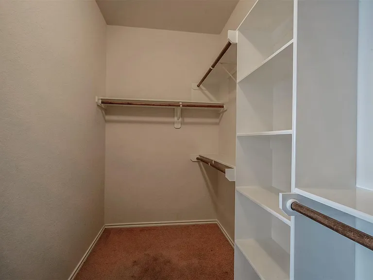 8730 Sunny Gallop Dr — Photo 26