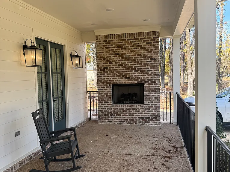 2191 Timber Ln E — Photo 3