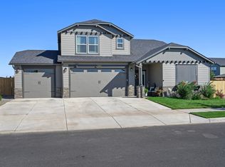 3370 NW 15th St, Redmond, OR 97756