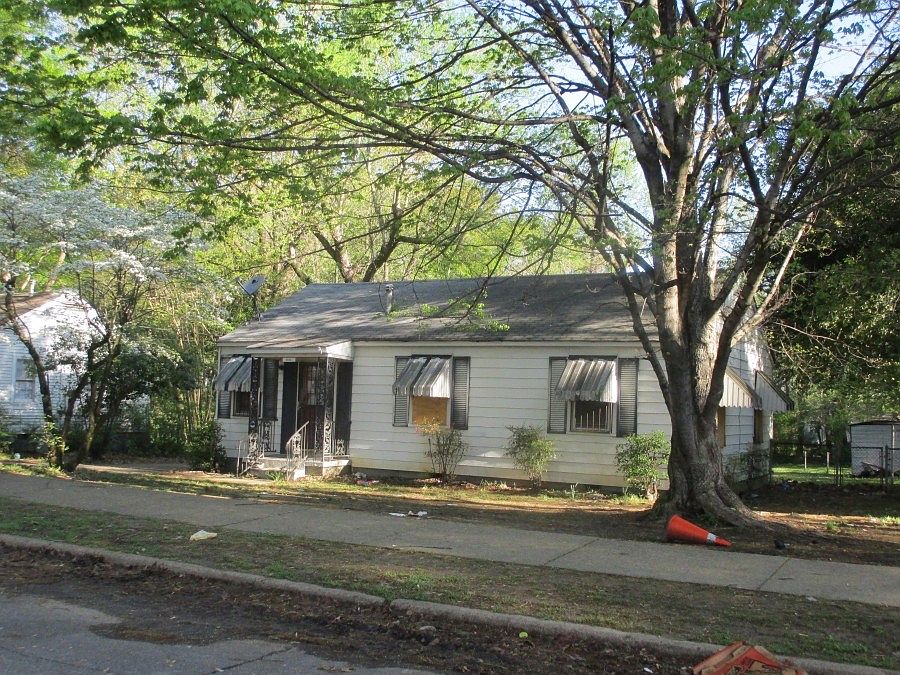 2nd image of 3104 Madeline Cir