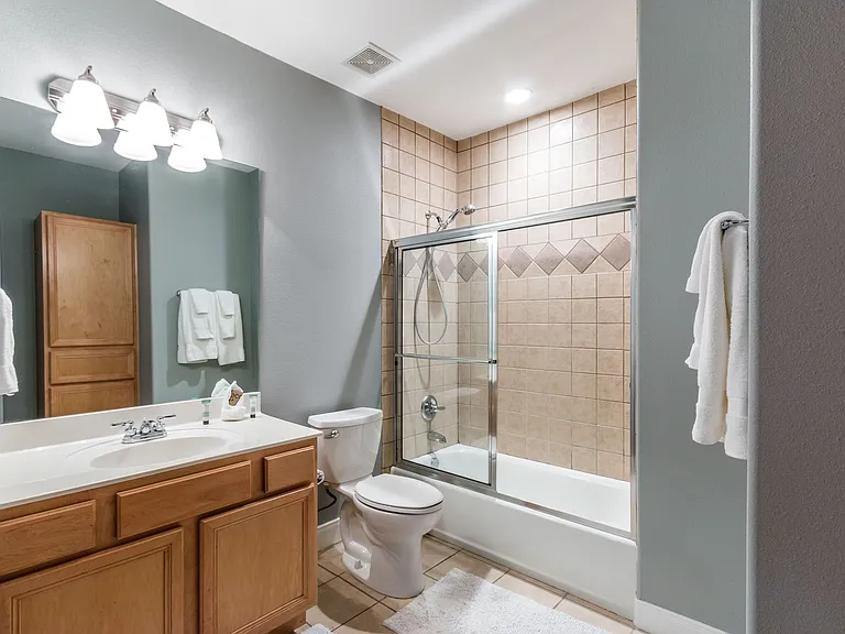901 W Mary St — Photo 11