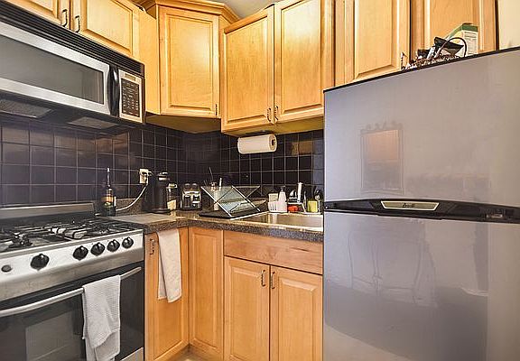 5th image of 411 E 53rd St APT 9J