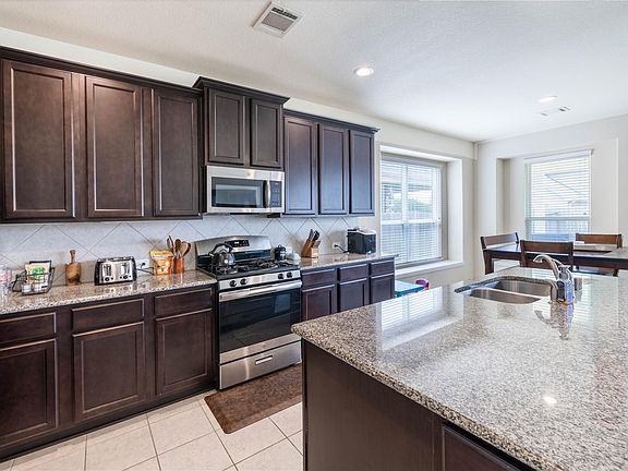 2nd image of 2318 Red Slate Dr
