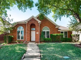 440 Ridge Meade Dr, Lewisville, TX 75067