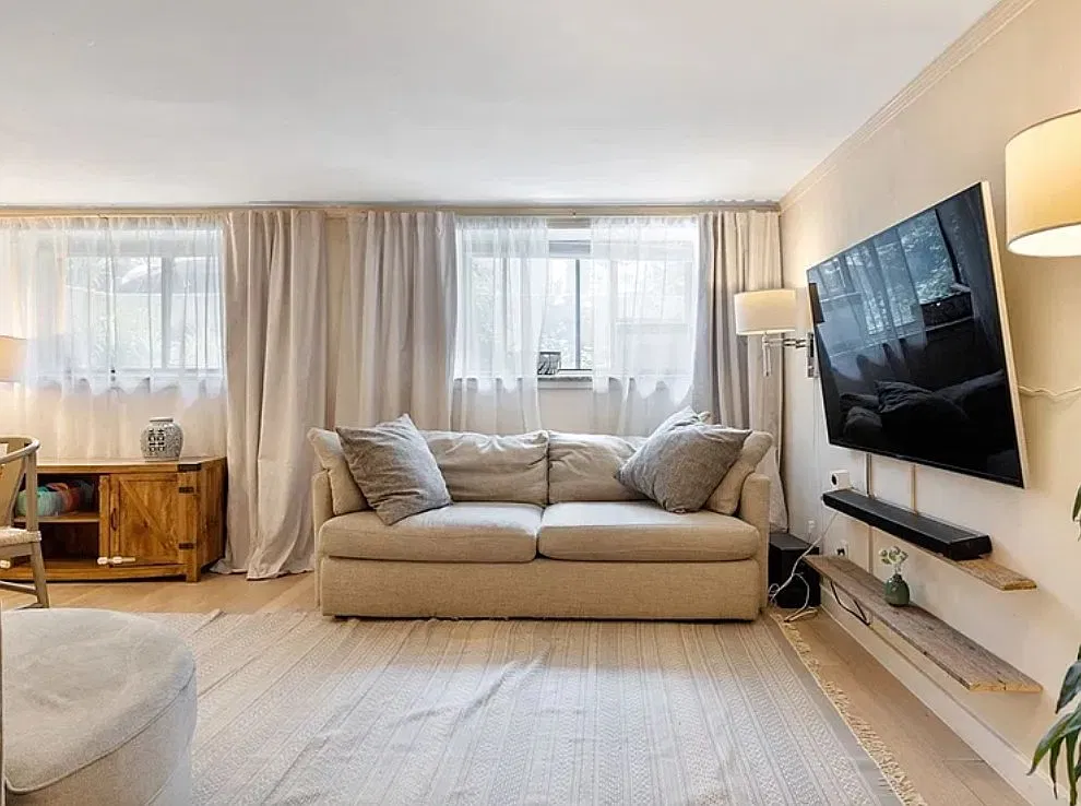 2 bed, 741 sqft, $2,700 — Photo 3