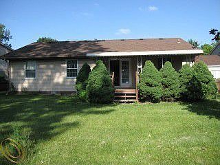 2nd image of 421 Dover Crescent Ct