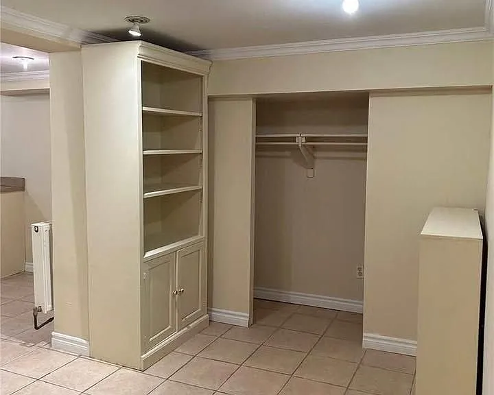 1745 Bathurst St #B — Photo 3