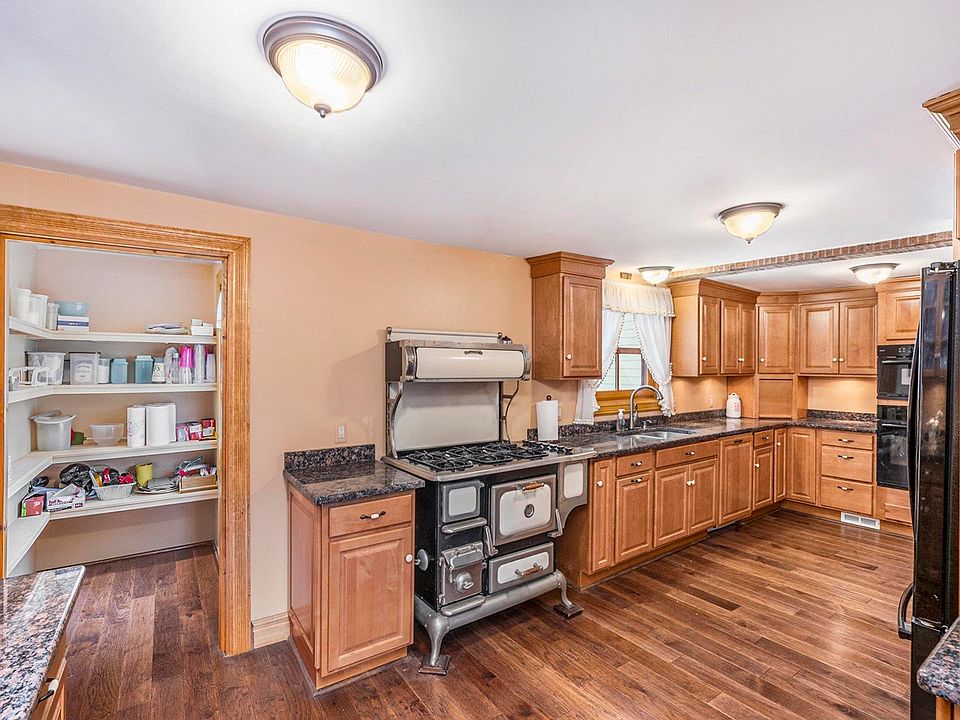 185 S Main St, photo 11