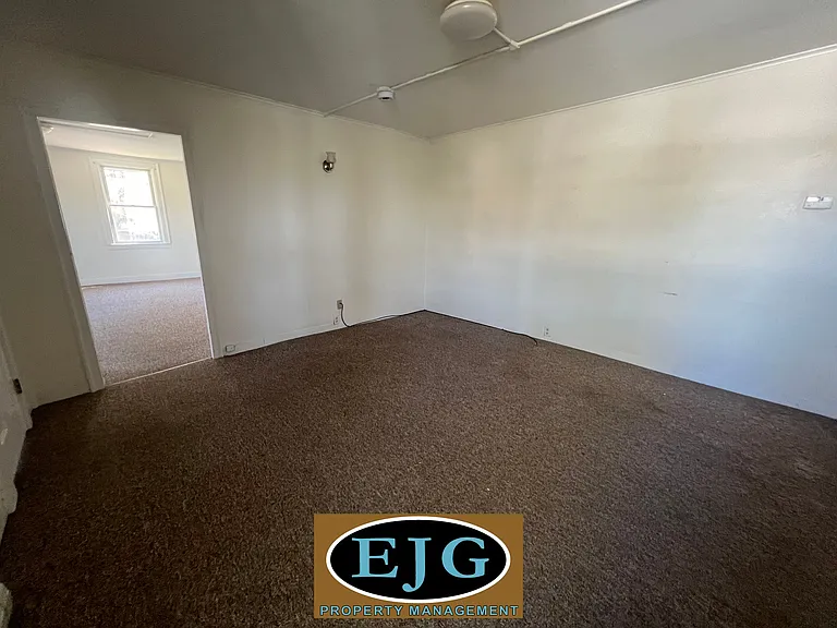55 S Main St #2 — Photo 7