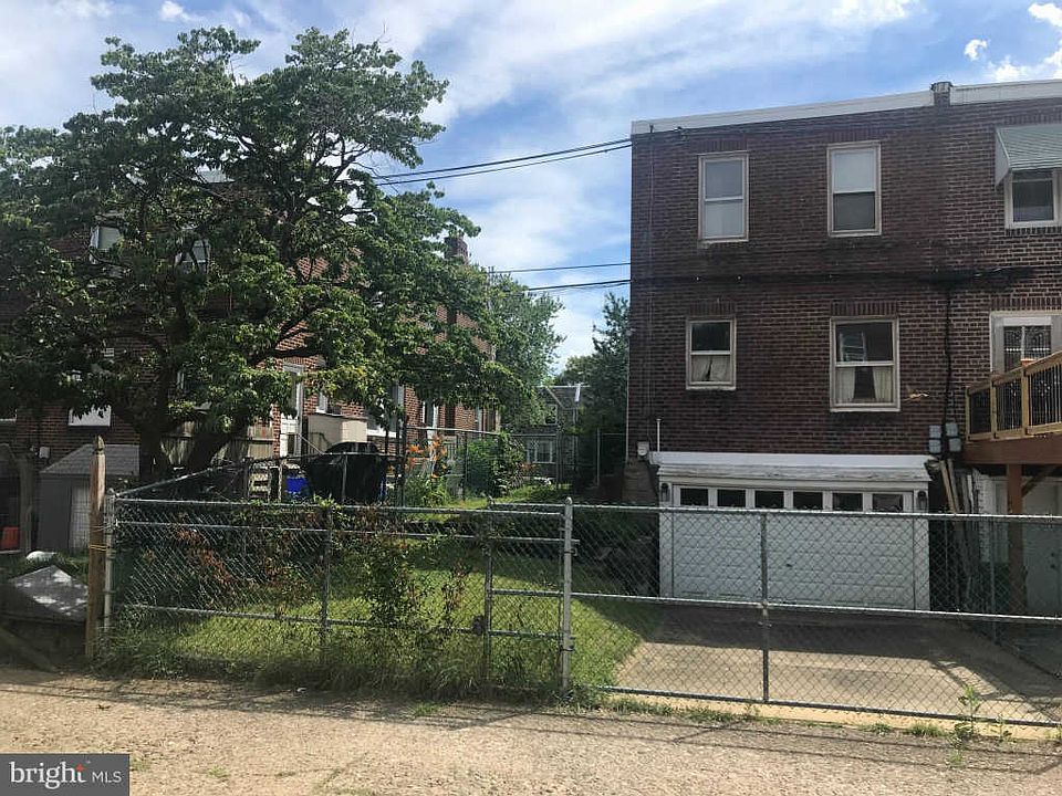 2nd image of 827 Kerper St