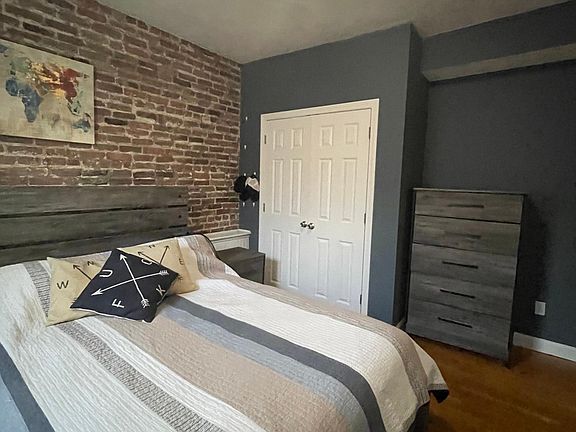 Master bedroom (current tenant)