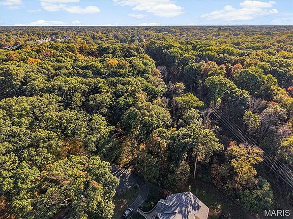 5th image of 1001 Chesterfield Forest Dr