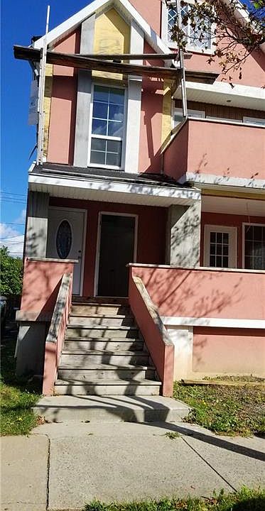 1st image of 48 Laurel St #2