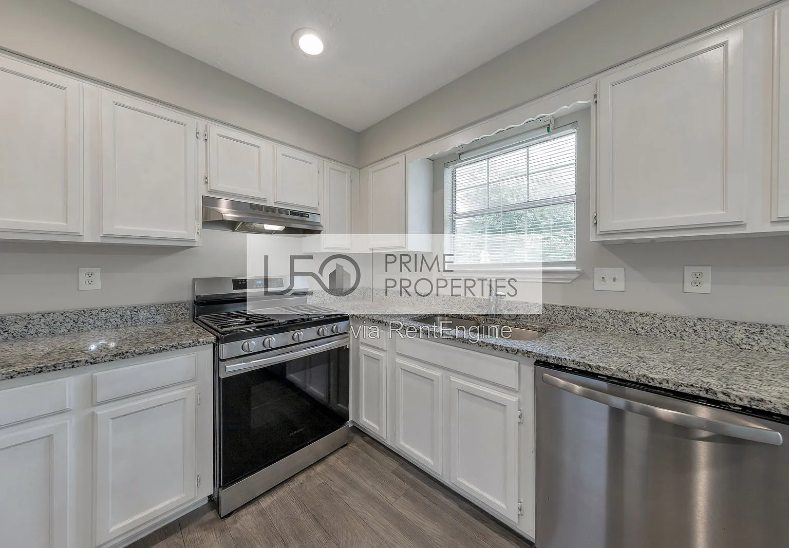 2 bed, 2.5 bath, 1292 sqft, $1,750 — Photo 3