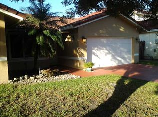 15967 SW 110th St, Miami, FL 33196