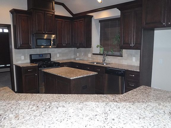 3rd image of 2708 SW 141st St