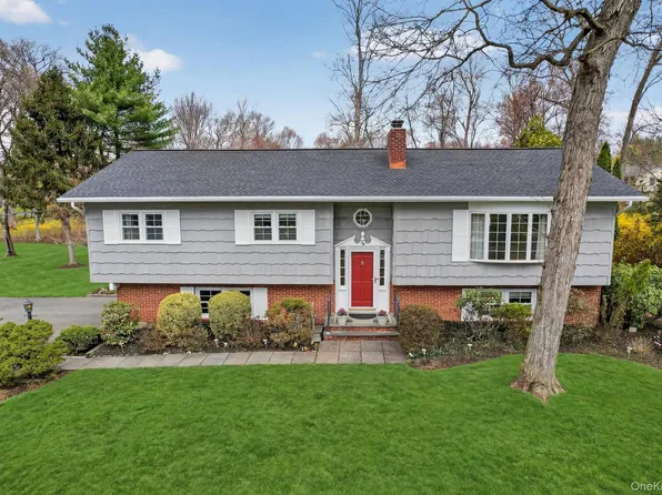 20 Prides Crossing, New City, NY 10956